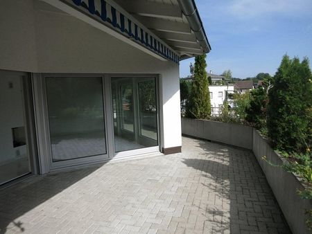 Hochwertige Attikawohnung mit grosser Terrasse - Foto 2