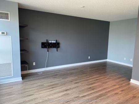 Vibe at Liberty Village Lofts , #502 - Photo 5