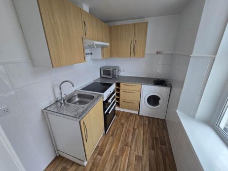 1 bedroom flat to rent - Photo 5