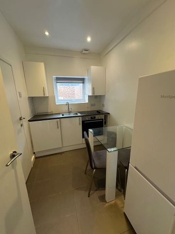 1 Bed Flat, Church Road, NW4 - Photo 5