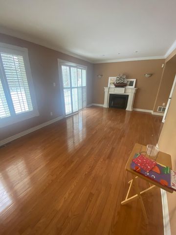 For Lease - 40 Sunnycrest Road, Toronto, Ontario - Photo 3