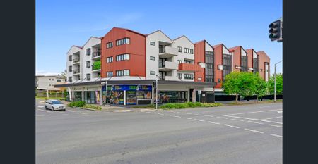 2 BEDROOM APARTMENT IN THE HEART OF YERONGA - Photo 2