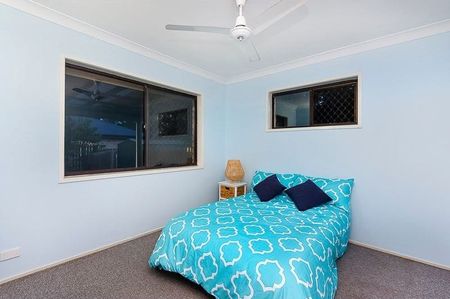 76 Richards Street - Photo 5