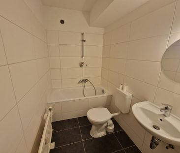 Eure neue Joggingstrecke - 1-Zimmer-Wohnung mit Balkon in Wassernähe! - Photo 1