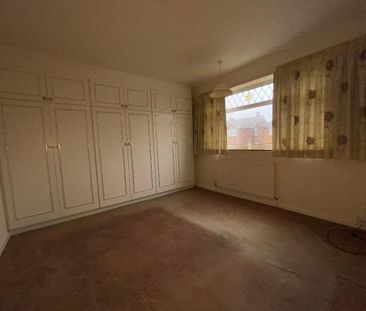 Semi Detached House - Photo 3