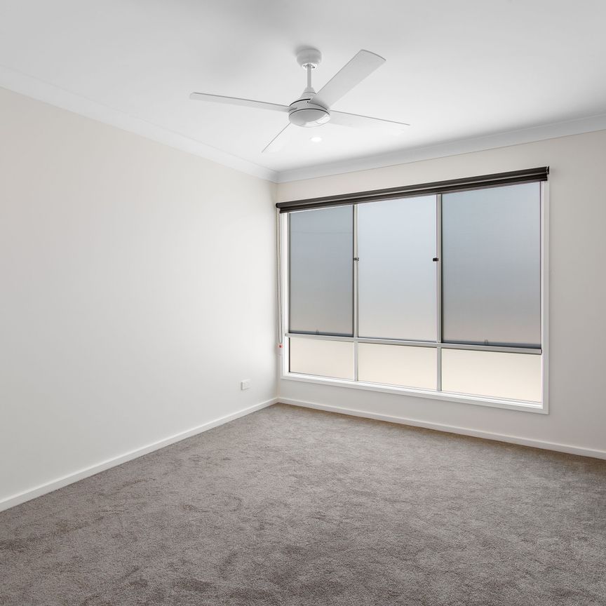 Sleek & Minimal Living - Photo 1