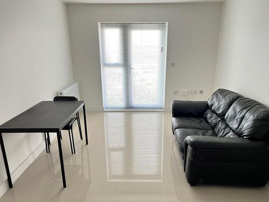 3 bedroom flat to rent - Photo 1