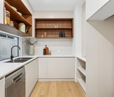 Brand New Spacious Four Bedroom House - Photo 3