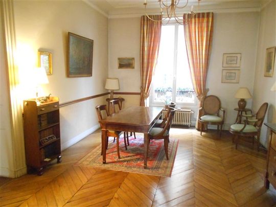 Location Appartement 5 pièces 130m² PARIS 8ème - Photo 1