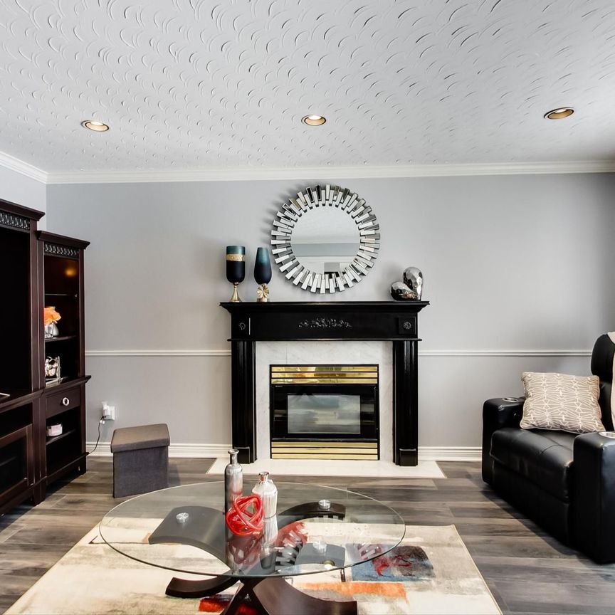 For Lease - 12 Highbury Drive, Hamilton, Ontario - Photo 1