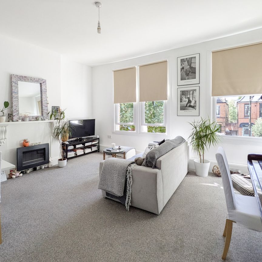 355 Lordship Lane, London, SE22 - Photo 1