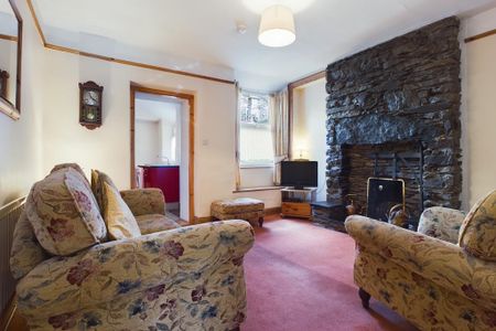 2 bedroom terraced house to rent - Photo 4