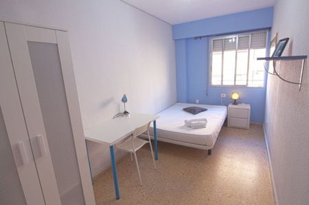 Carrer de Polo y Peyrolón, Valencia, Valencian Community 46021 - Photo 5