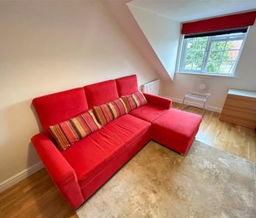 4 bedroom detached house to rent - Photo 5