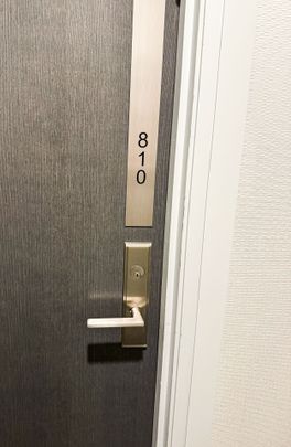 For Lease - 188 Cumberland Street Unit# 810, Toronto, Ontario - Photo 1