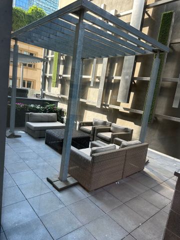 For Lease - 15 Grenville Street Unit# 1808, Toronto, Ontario - Photo 4