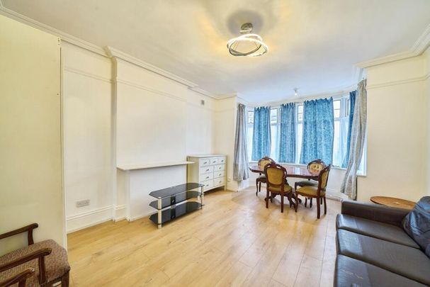 2 bedroom flat to rent - Photo 1