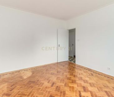 Almargem do Bispo, Lisbon - Photo 1