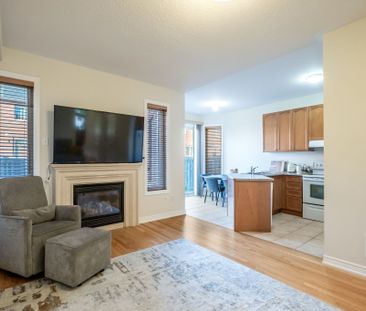 For Lease - 8 Stookes Crescent, Richmond Hill, Ontario - Photo 1