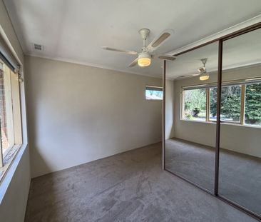 Fantastic Townhouse -6 Month lease - Photo 4