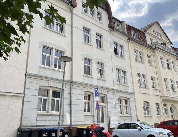Döbeln! Erste eigene Wohnung? Balkon, separate Küche, Tageslichtbad mit Wanne! - Foto 1