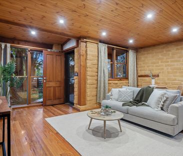 Warm, Welcoming & Filled with Character - Photo 2