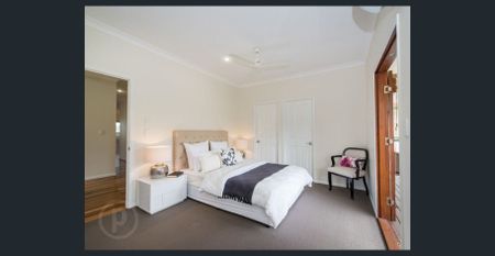 Stunning Home - Photo 4