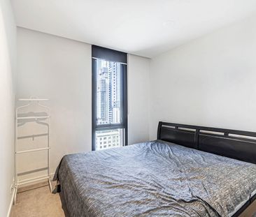 Stunning furnished home in the heart of CBD - Photo 4