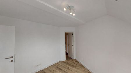 TE HUUR: Gerenoveerd appartement met 1 slaapkamer én autostaanplaats in Hasselt! - Photo 3