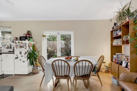 2 bedroom House To Let - Photo 4