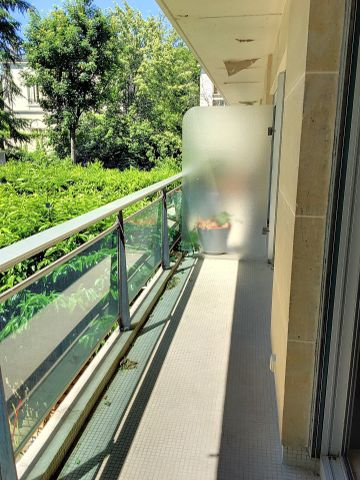 Location Appartement 2 pièces 74m² NEUILLY SUR SEINE 92200 - Photo 5