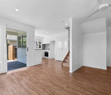 "Cypress" Stylish Townhouse Offering Relaxed Byron Bay Living - Photo 4