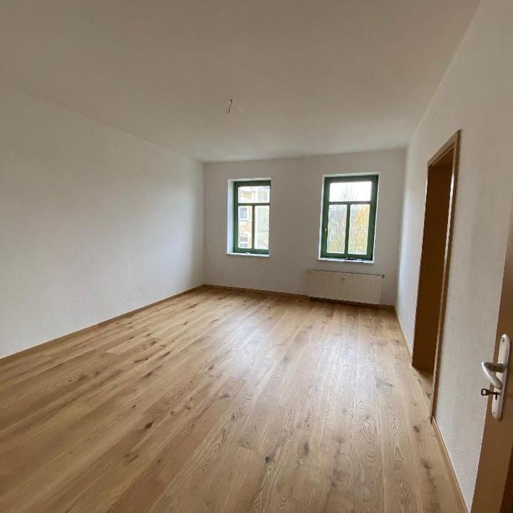 2-Zi.-Dachgeschosswohnung mit tollem Parkettboden, auch für die junge Familie - Photo 1