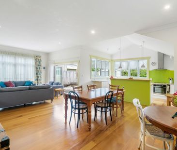 A Gem in Eden, Available Fully Furnished - Photo 2