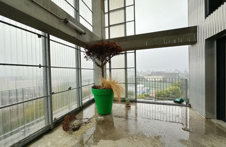 Appartement de type 4 en duplex avec loggia, parkings et cellier - Photo 3