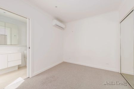 3 Bed, 2 Bath - Photo 2