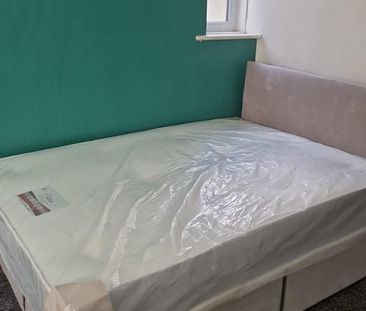 1 bedroom in a flat share to rent - Photo 6
