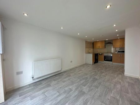 4 Bed Semi-Detached House, Farm Road, G41 - Photo 2