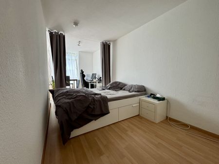 2-Zi.-Whg. nahe Bahnhof – mit Glaserker & EBK, ideal für Studierende, frisch renoviert - Foto 4