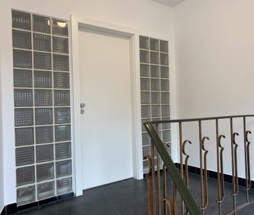 Schicke, renovierte Etagenwohnung - 3 Schlafzimmer - kein Aufzug - Photo 4