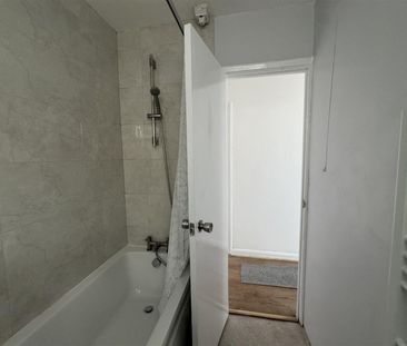 2 Bedroom Flat To Let - Photo 3