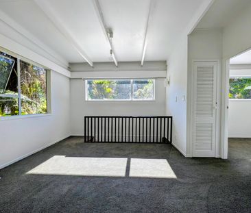 Property Management33A Valley Road, Titirangi - House for Rent - Photo 6