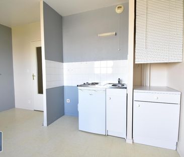 Location Appartement 1 pièce 32m² LE MANS 72000 - Photo 2