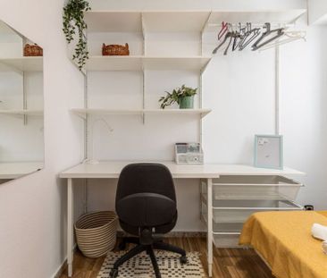 Carrer del Poeta Más i Ros, Valencia, Valencian Community 46022 - Photo 5