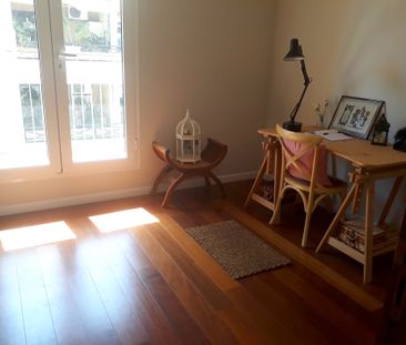 Location Appartement 4 pièces 100m² ST DENIS 97400 - Photo 2