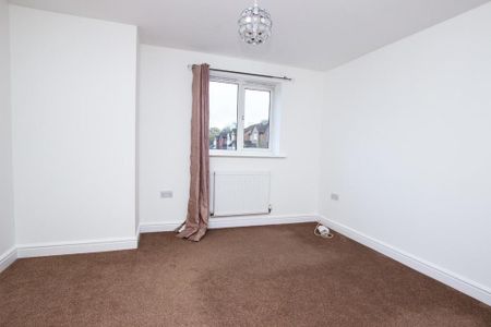 4 bedroom detached house to rent - Photo 5