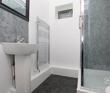 3 bedroom terraced house to rent - Photo 6