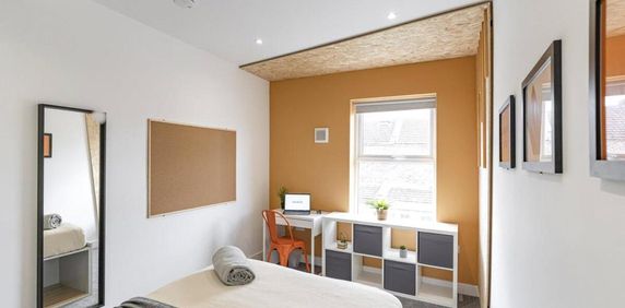 1 bedroom in a house share to rent - Photo 2