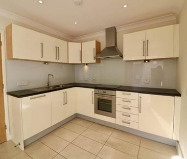 2 bedroom end of terrace house to rent - Photo 3