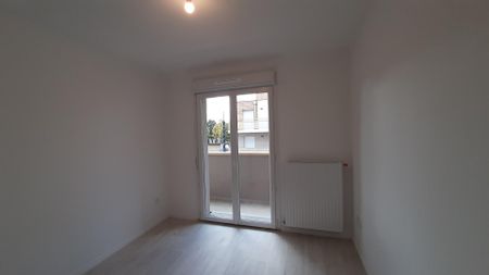 location Appartement T3 DE 61.29m² À COMBS LA VILLE - Photo 3